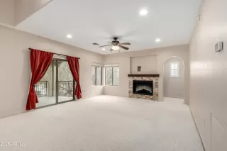 Photo #4: 6924319 Listing 