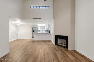 More Details about MLS # 6924350 : 2020 W UNION HILLS DRIVE#201