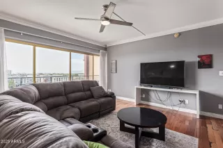 Photo #1: 6924384 Listing 