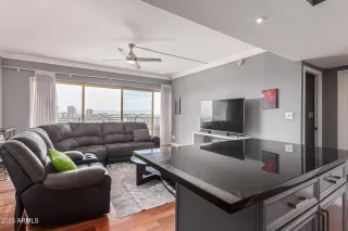 Photo #5: 6924384 Listing 