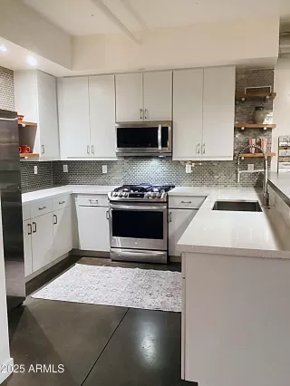 Photo #6: 6924451 Listing 