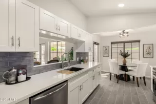 Photo #2: 6924660 Listing 