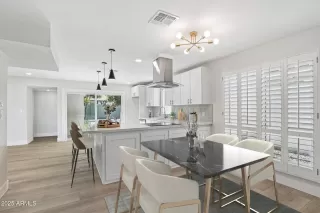 Photo #4: 6924711 Listing 