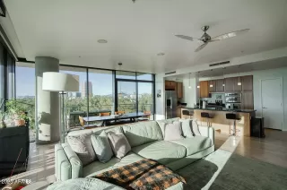 Photo #1: 6924814 Listing 