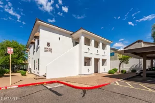 More Details about MLS # 6924855 : 2950 W LOUISE DRIVE#108