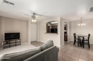 Photo #4: 6924855 Listing 