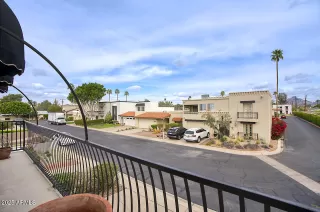 Photo #4: 6924940 Listing