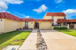 Photo #1: 6924947 Listing 