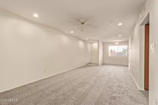 Photo #5: 6925015 Listing 