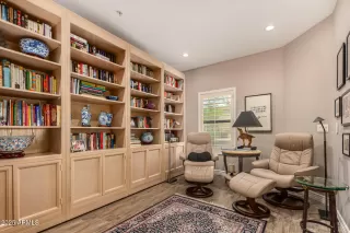 Photo #5: 6925082 Listing 