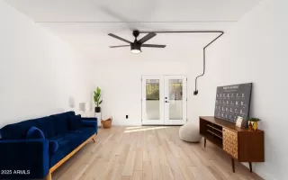 Photo #1: 6925122 Listing 