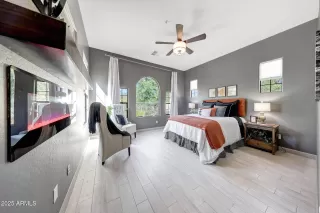 Photo #4: 6925134 Listing