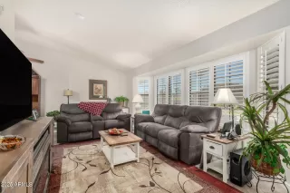 Photo #4: 6925160 Listing 