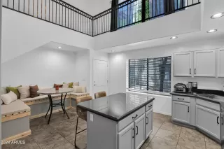 Photo #4: 6925195 Listing 