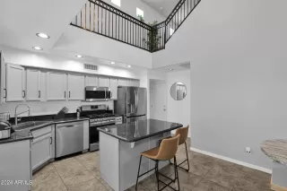 Photo #6: 6925195 Listing 