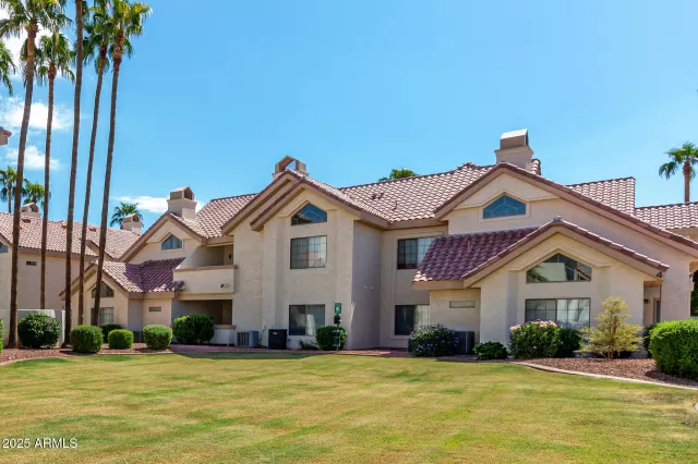 MLS: 6925203 Condo For Sale