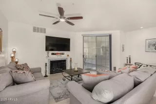 Photo #5: 6925203 Listing 