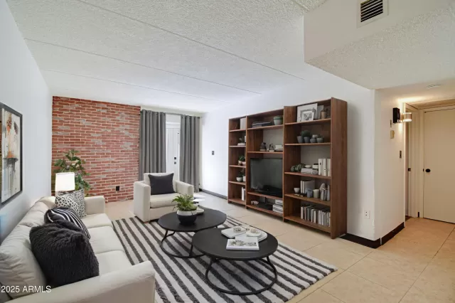 MLS: 6925210 Condo For Sale