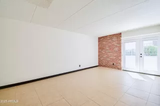 Photo #3: 6925210 Listing 