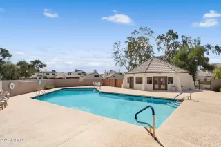 Photo #4: 6925352 Listing 