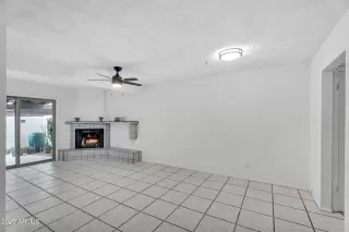 Photo #5: 6925352 Listing 