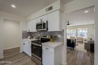 Photo #1: 6925438 Listing