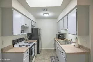 Photo #3: 6925444 Listing 