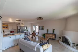 Photo #2: 6925477 Listing 