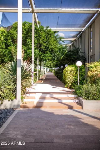 Photo #3: 6925486 Listing 