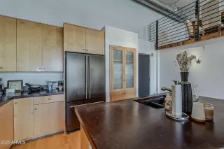 More Details about MLS # 6925573 : 914 E OSBORN ROAD#417