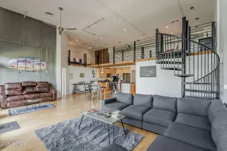 Photo #3: 6925573 Listing 