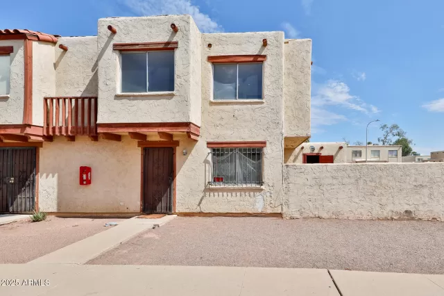 MLS: 6925595 Condo For Sale