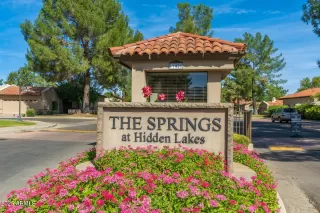 Photo #2: 6925657 Listing