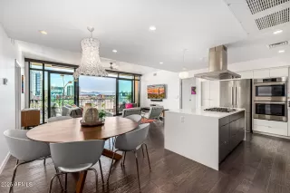 More Details about MLS # 6925686 : 200 W PORTLAND STREET#827