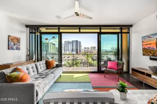 Photo #1: 6925686 Listing 