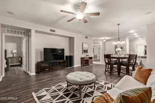 Photo #3: 6925691 Listing 