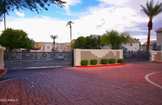 Photo #2: 6925708 Listing