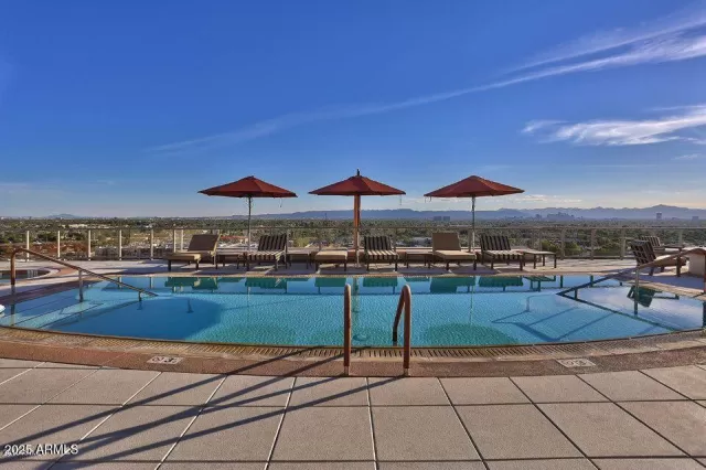 MLS: 6925793 Condo For Sale