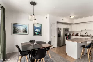 Photo #3: 6926058 Listing