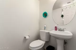 Photo #5: 6926058 Listing