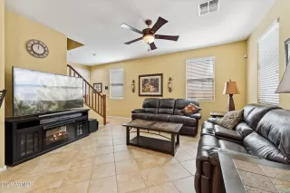 Photo #6: 6926285 Listing 