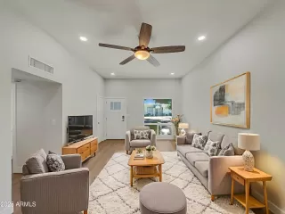 Photo #1: 6926301 Listing