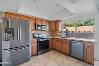 Photo #3: 6926418 Listing 