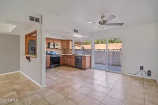 Photo #4: 6926418 Listing 