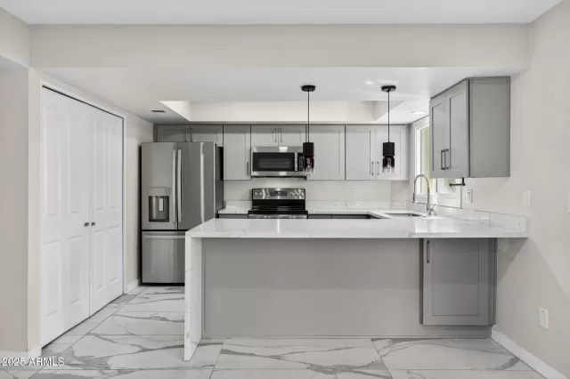 MLS: 6926457 Condo For Sale