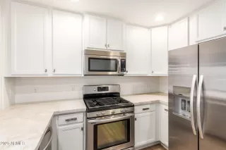 Photo #1: 6926568 Listing 