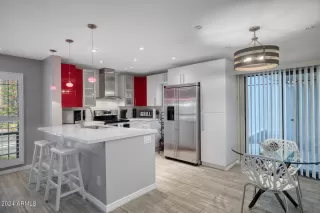 Photo #1: 6926667 Listing 