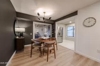 Photo #3: 6926698 Listing