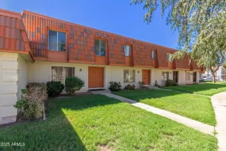 Photo #2: 6926733 Listing