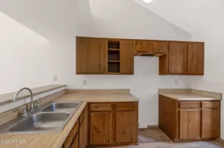 Photo #5: 6926820 Listing 